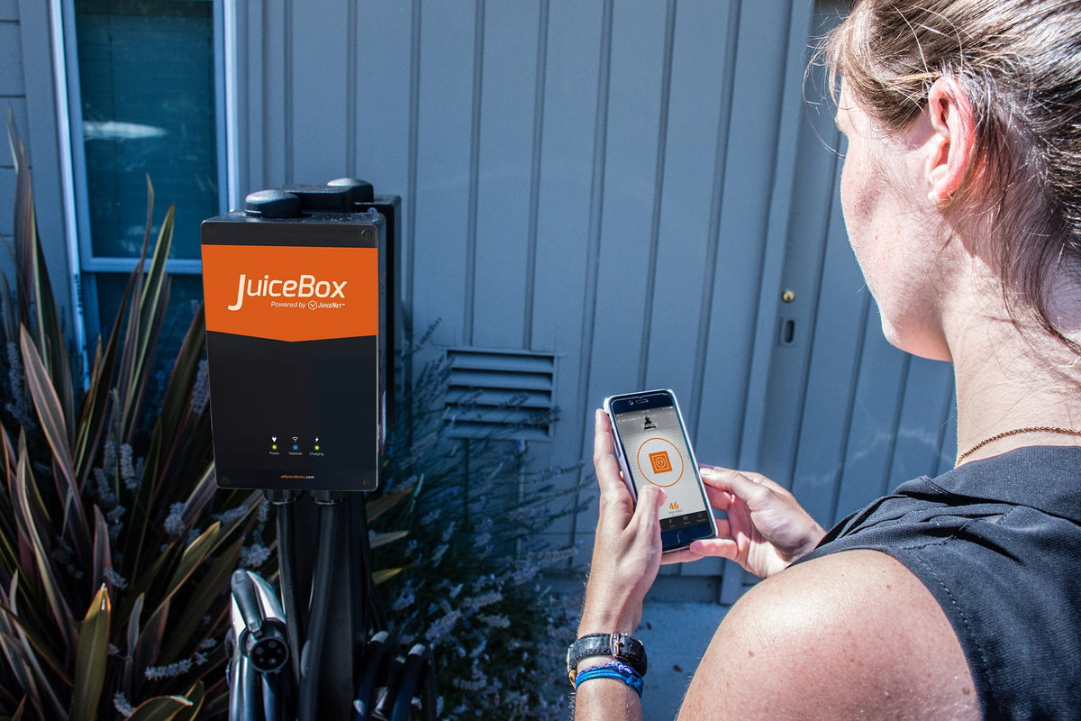 Station Pro Charging Home Electric Smart Car 40 JuiceBox