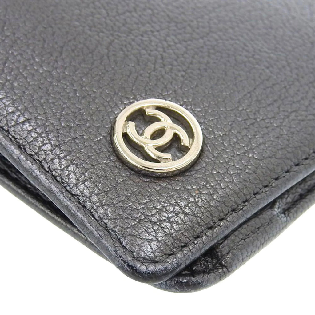 Pre-Loved Chanel Chanel Here Mark Bi-Fold Long Wallet Metallic Lambskin Gray No. 11 With Seal (Fair)