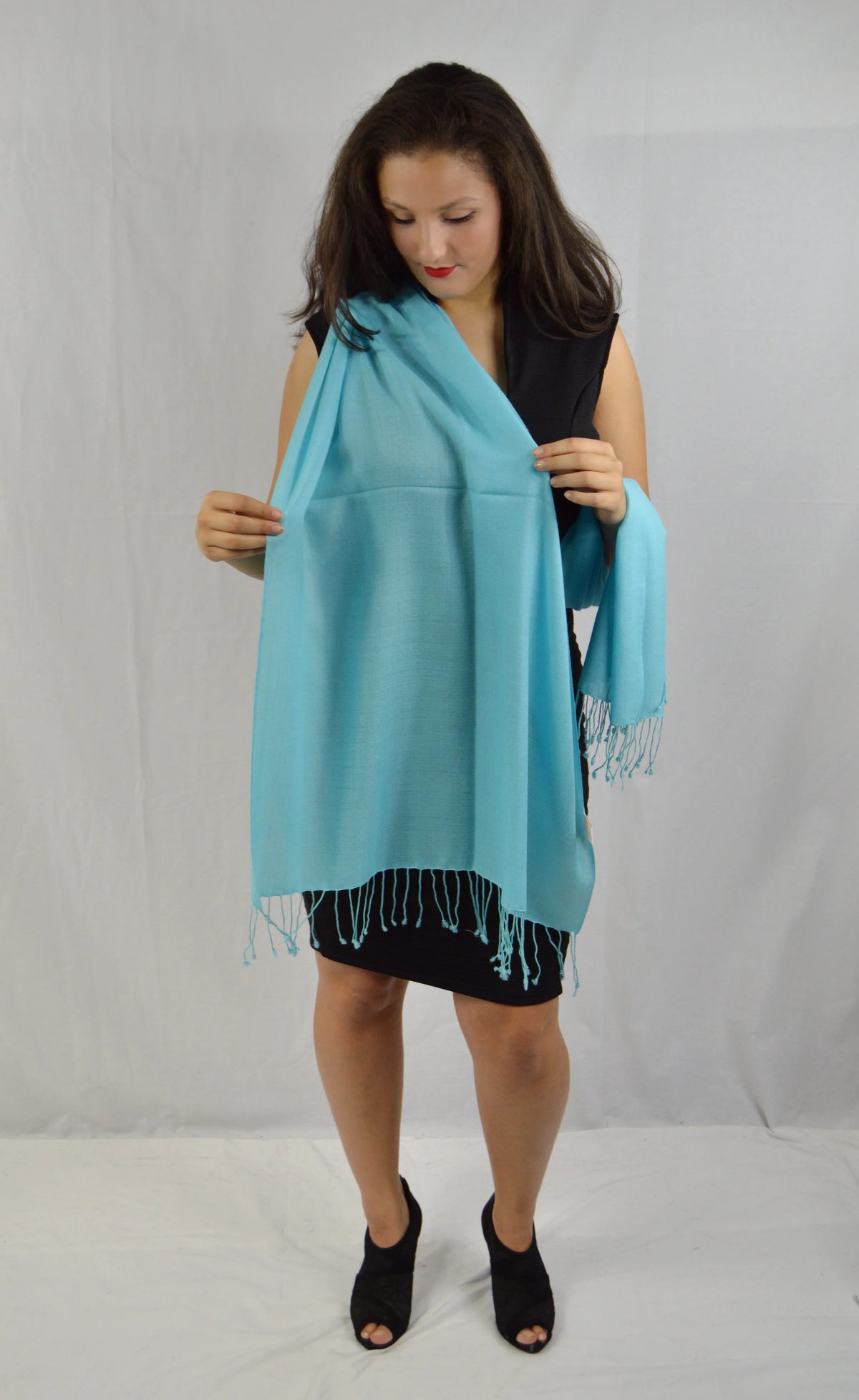 Shawl/Scarf/Scarves Shawl/Light Blue Fancy Shawl/Summer Shawl/Pashmina Regular Shawl/Evening Pashmina Shawl/Sheer Shawl) Shawl/liquid (Tiffany weight