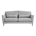 Stylowa szara sofa z poduszkami i drewnianymi nóżkami