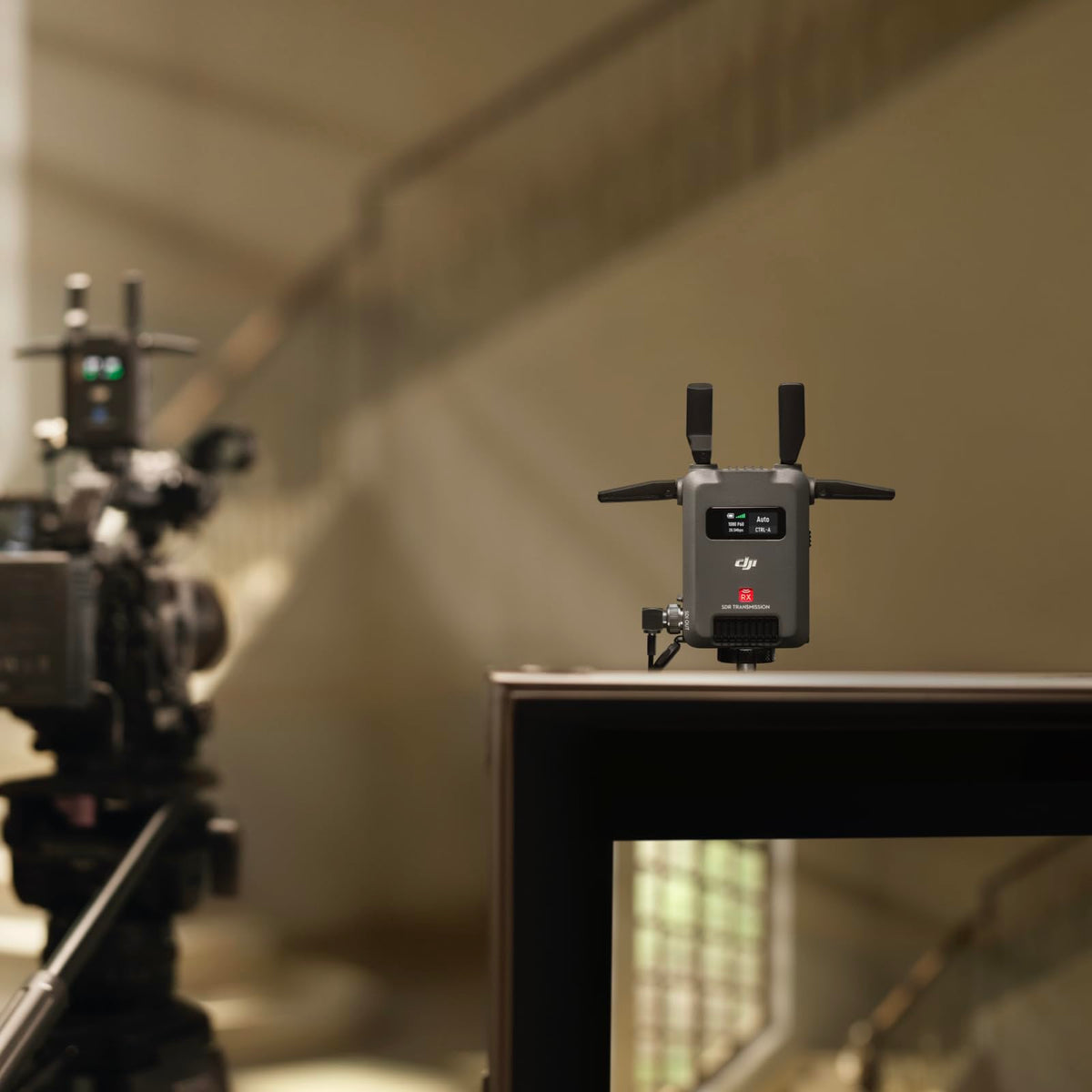 DJI SDR Transmission Combo, 3 km/10,000 ft 1080p/60fps SDR Wireless Video Transmission, Transmitter & Receiver, Stable & Anti-Interference, Wireless Video System, Strong Penetration, USB-C Monitoring