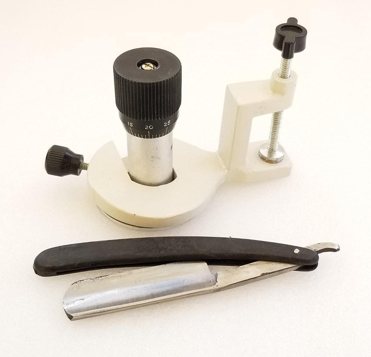 Crabby Hand & Table Plant Microtome with Plano Concave Knife Clamp