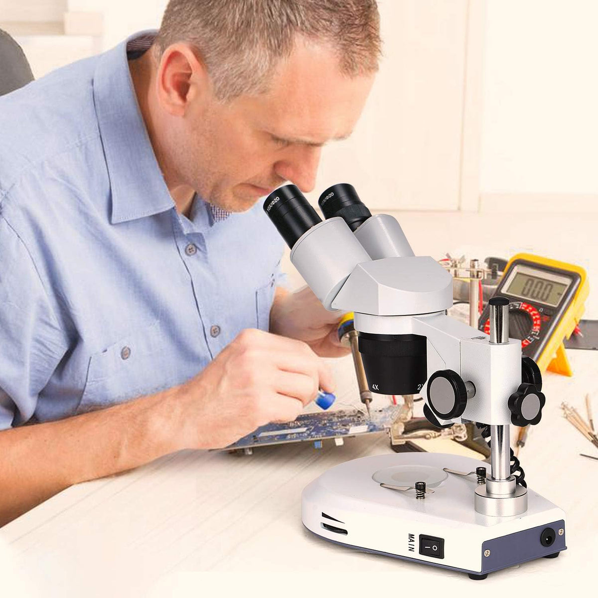 Swift S306S-20-2L Binocular Stereo Microscope, 20X/40X/80X Magnification, 360Â° Rotatable Forward-Mounted Head, Wide-Field 10X/20X Eyepieces, Upper & Lower LED Lights, Reversible Stage Plate