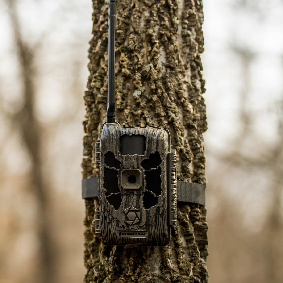 Stealth Cam Deceptor MAX 40MP 1440P QHD No-Glo LED Cellular Trail Camera