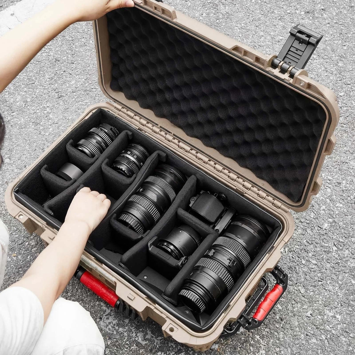 Relaxweex Rolling Camera Hard Case with 15 Padded Dividers & Wheels
