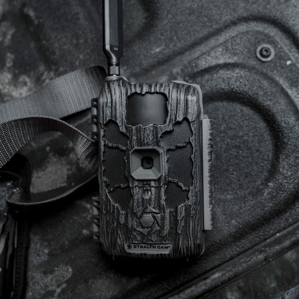 Stealth Cam Deceptor MAX 40MP 1440P QHD No-Glo LED Cellular Trail Camera