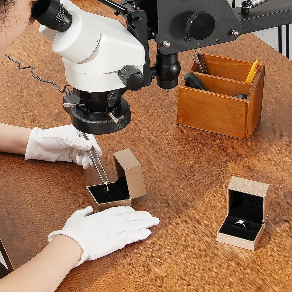 VEVOR Multi-Directional Microscope with Spring Bracket, Micro Jewelry Inlaid Stand, with Integrated USB Ring LED Light, 7X-45X Magnification Jewelry Microscope, Jewelers Microscope for Jewelry Inlay