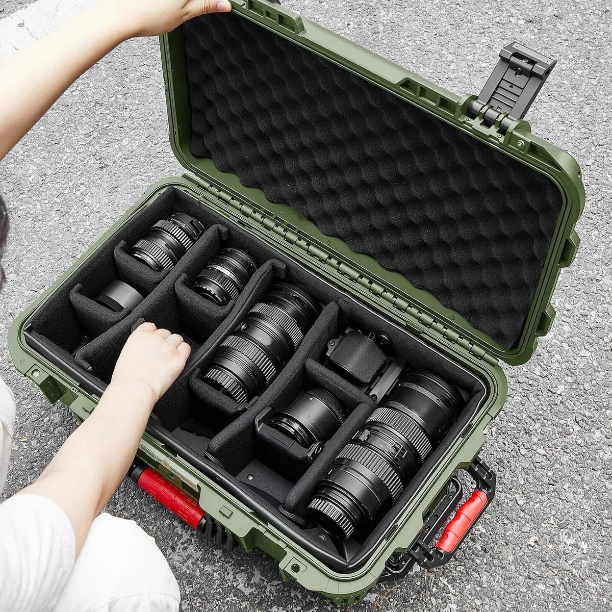 Relaxweex Rolling Camera Hard Case with 15 Padded Dividers & Wheels