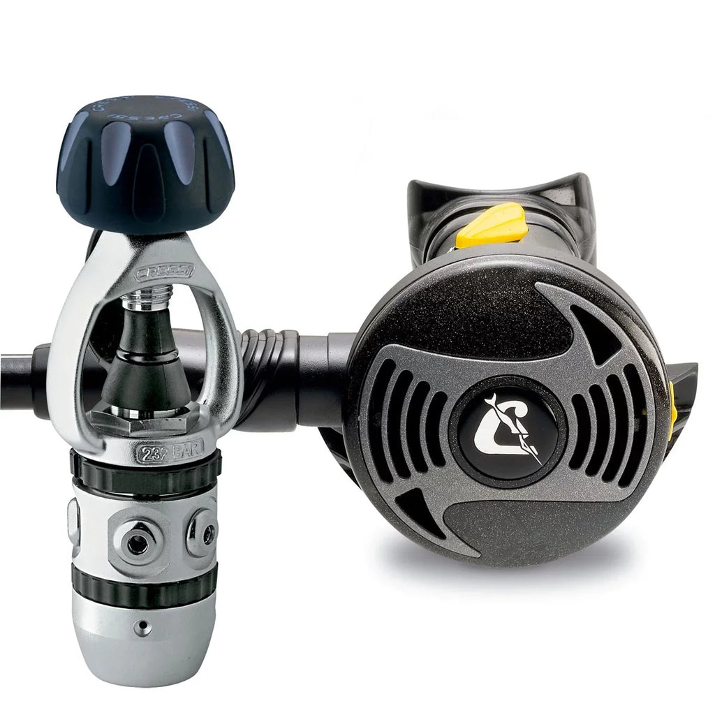 Package XS Regulator, and Octopus Mini Gauge Cressi XS2/AC2