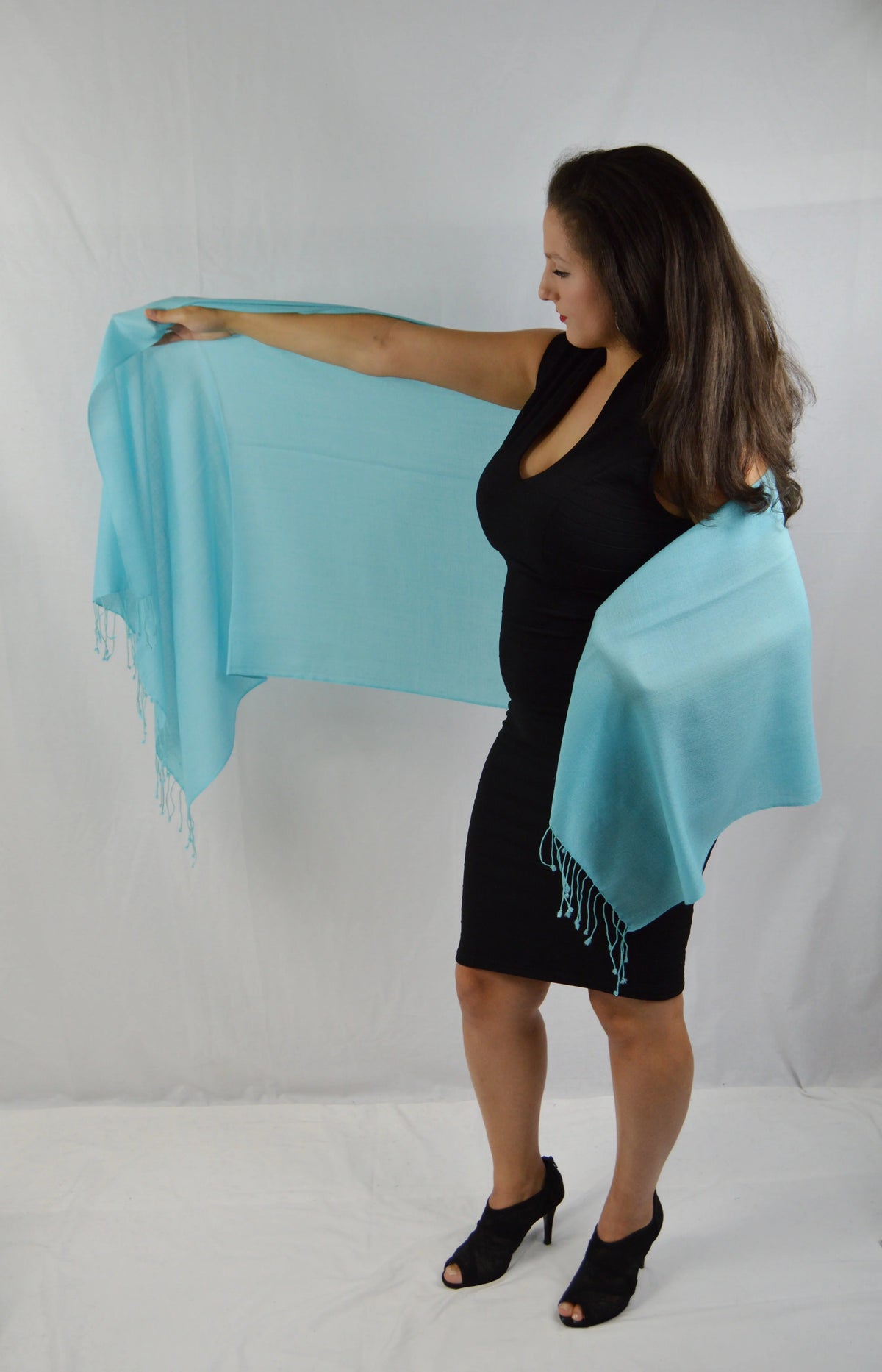 Shawl/Scarf/Scarves Shawl/Light Blue Fancy Shawl/Summer Shawl/Pashmina Regular Shawl/Evening Pashmina Shawl/Sheer Shawl) Shawl/liquid (Tiffany weight