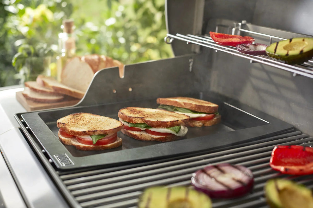Weber Cast-Iron Griddle For Genesis Ii And Ii Lx 300/400/600 Gas Grill