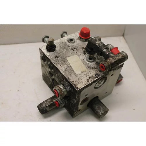 S550 Used S680 Control Deere S690 John Valve S670HM Hydraulic S680HM S670 S690HM S650 S770 fits S760 AXE19232 S660