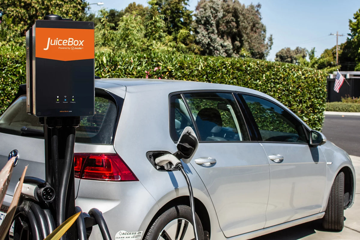 Station Pro Charging Home Electric Smart Car 40 JuiceBox